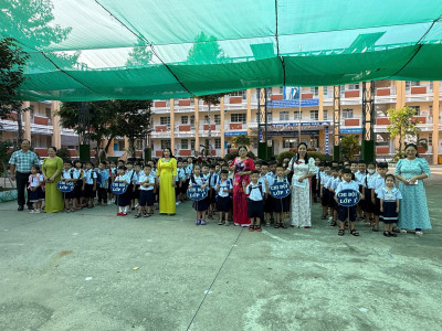 Ngày Đón Học Sinh Lớp 1 Tựu Trường
