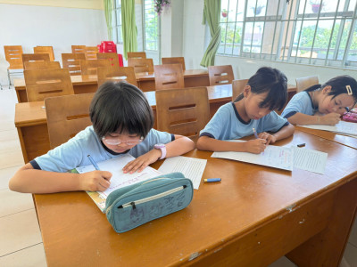 Hội Thi Viết Chữ Đẹp Nhân Ngày Nhà Giáo Việt Nam