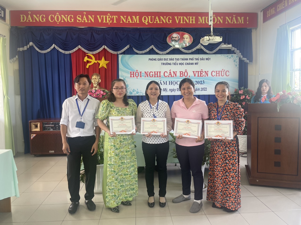 LIEN DOAN KHEN CONG DOAN
