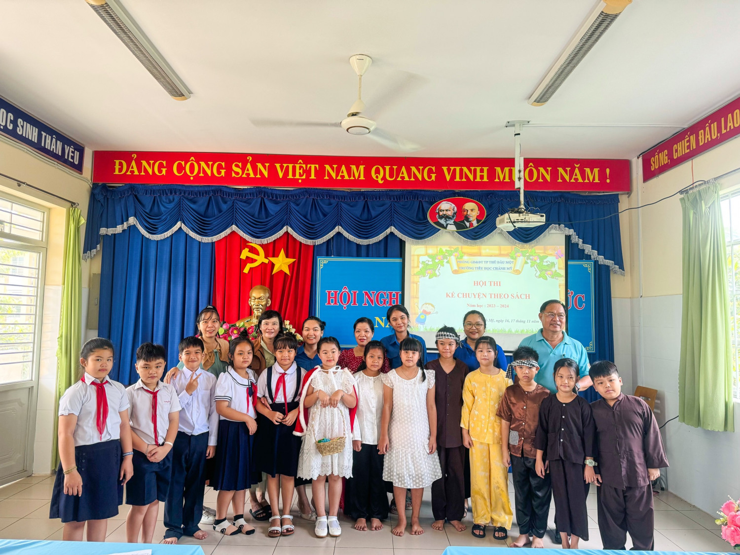 NGÀY HỘI :” CÁC HOẠT ĐỘNG CHÀO MỪNG KỈ NIỆM 41 NĂM NGÀY NHÀ GIÁO VIỆT NAM 20/11”