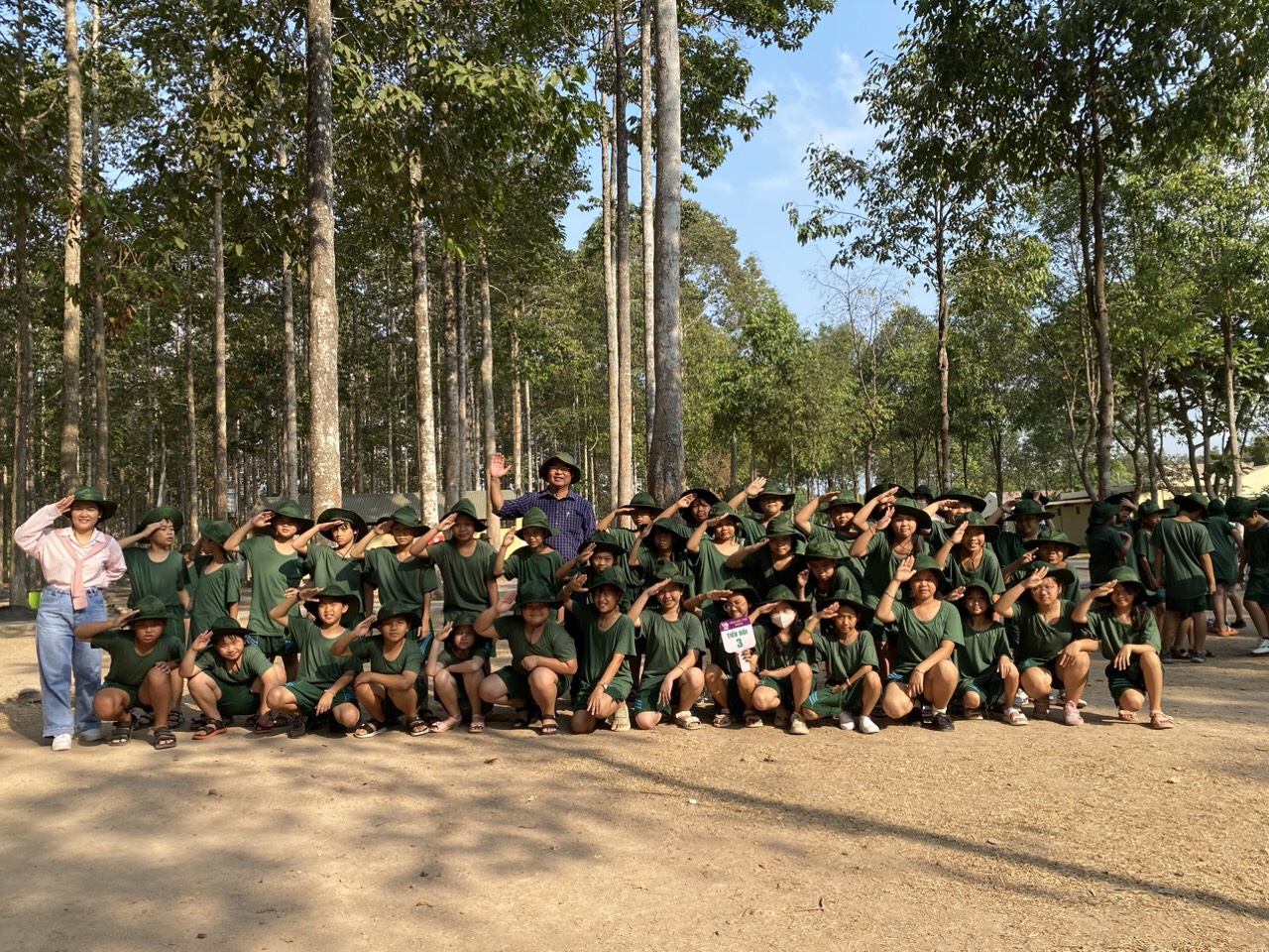 Chương trình học kỳ quân đội " Một Ngày Em Tập Làm Chiến Sĩ"