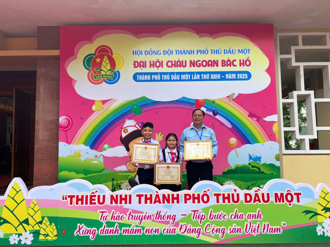 LIÊN ĐỘI TIỂU HOC CHÁNH MỸ THAM DỰ ĐẠI HỘI CHÁU NGOAN BÁC HỒ LẦN 24 NĂM 2025.