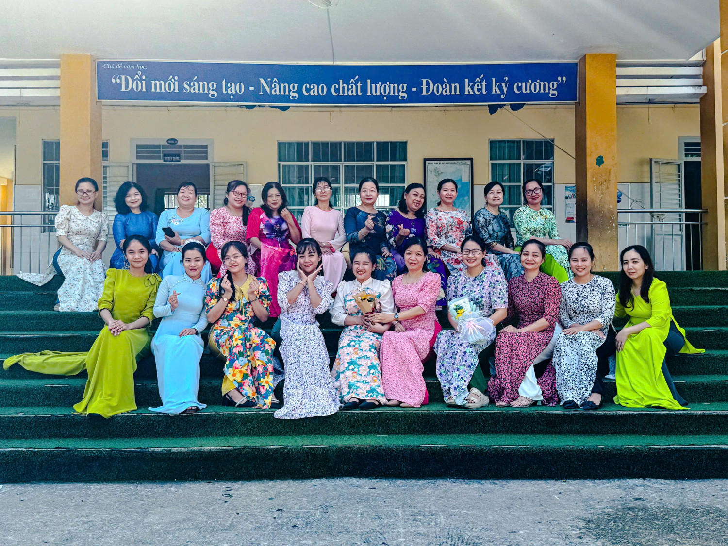 Hưởng  Ứng Tuần Lễ Áo Dài