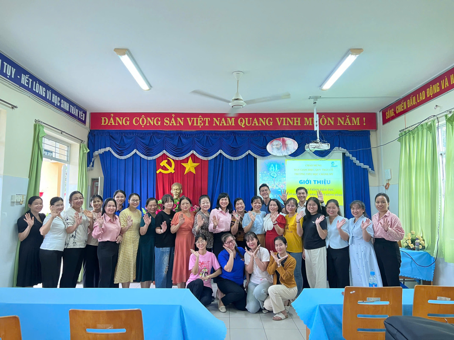 Tập Huấn Kỹ Năng Công Dân Số, Kỹ Năng Sống