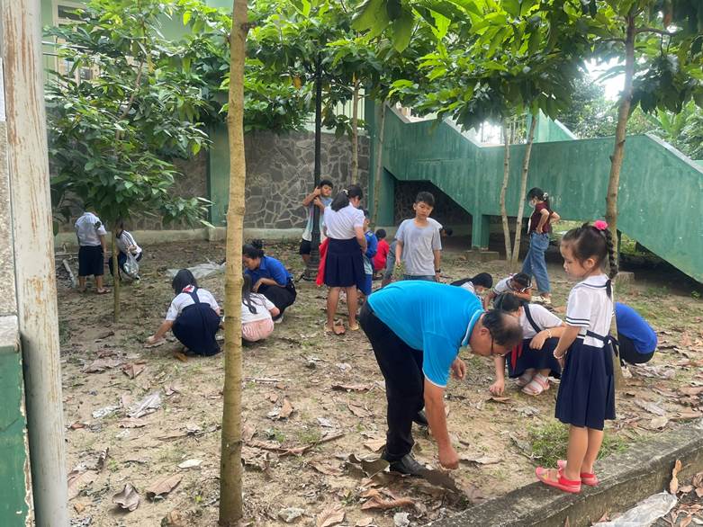 Dọn Dẹp Vệ Sinh Chuẩn Bị Năm Học Mới 2025-2026