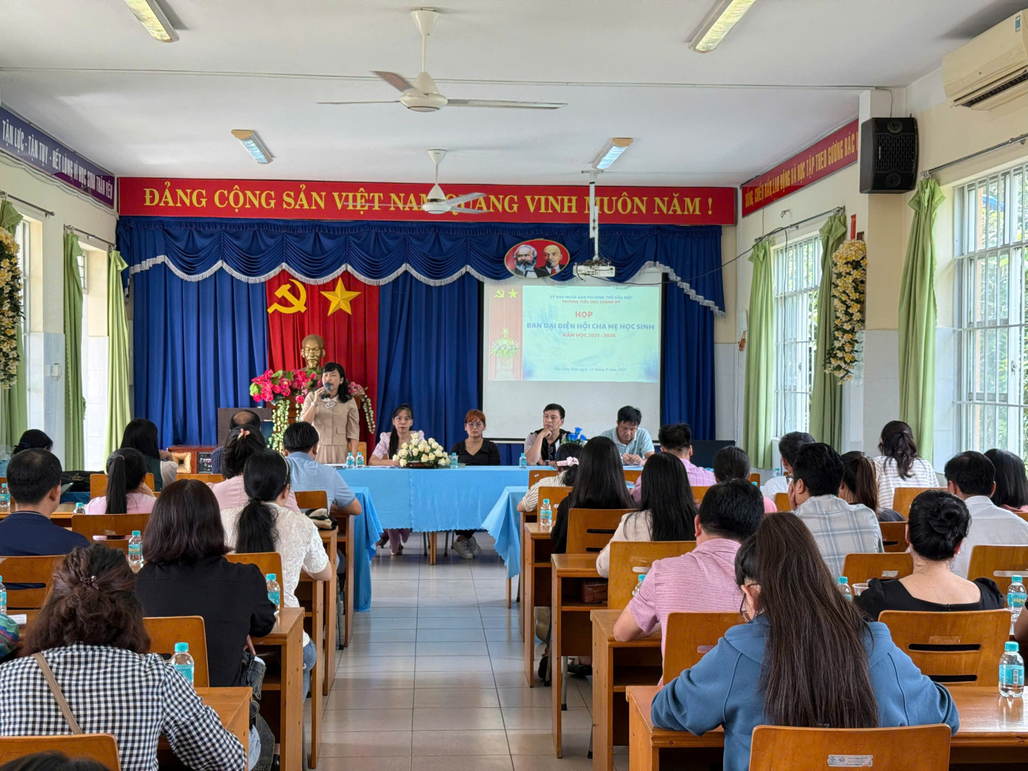 Họp Phụ Huynh Học Sinh Đầu Năm