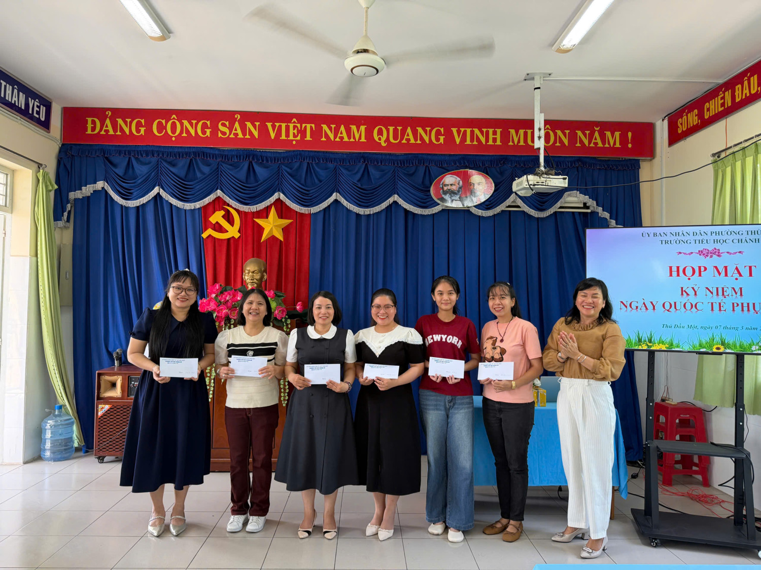 TRƯỜNG TIỂU HỌC CHÁNH MỸ TỔ CHỨC HOẠT ĐỘNG CHÀO MỪNG NGÀY QUỐC TẾ PHỤ NỮ 8/3