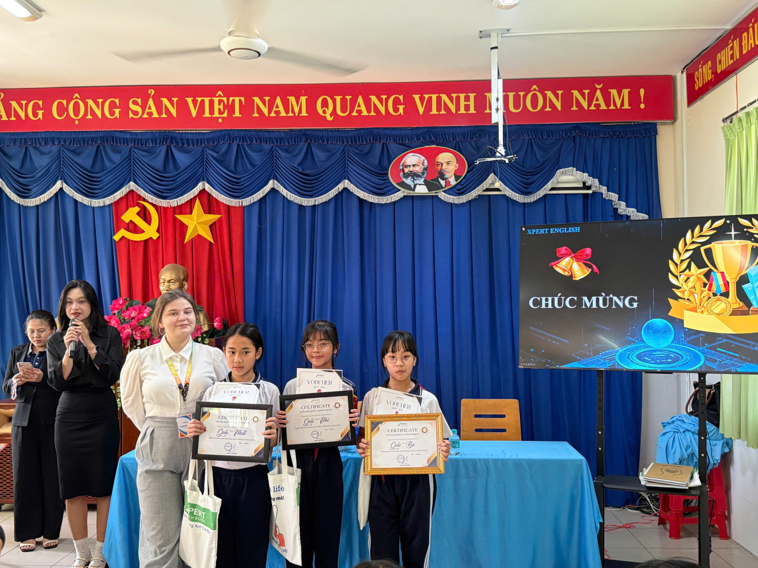Sôi Nổi Hội Thi “Rung chuông vàng” môn Tiếng Anh