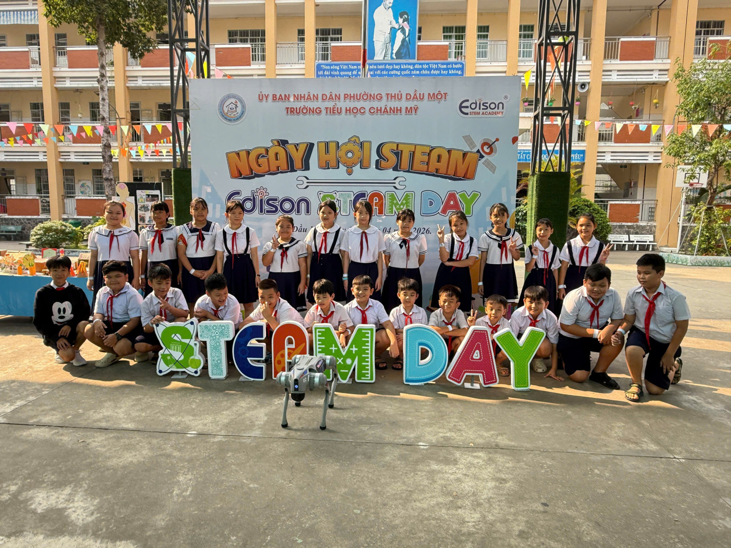 Tổ Chức Ngày Hội Stem Năm Học 2025-2026